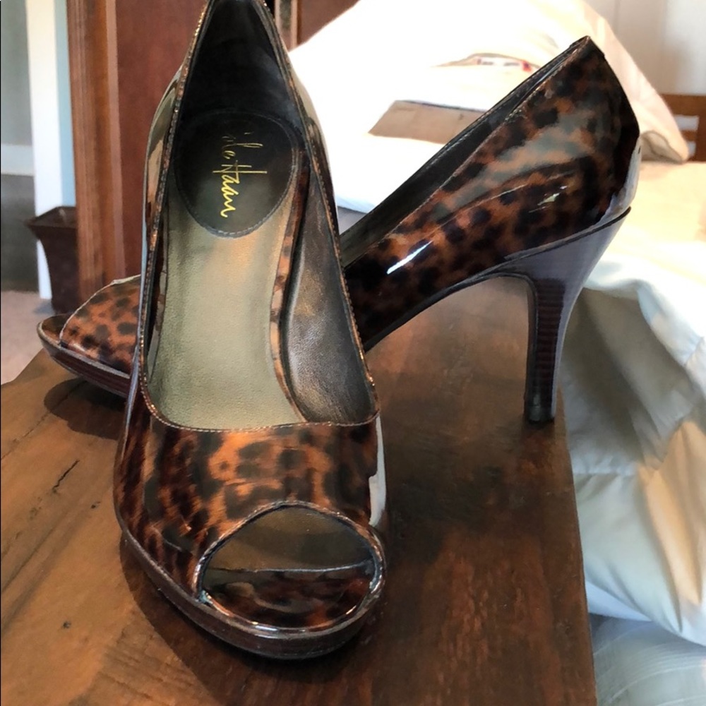 Cole Haan patent brown leopard shoes